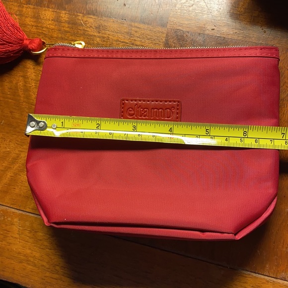 Elta MD cosmetic bad in good condition - Picture 4 of 6